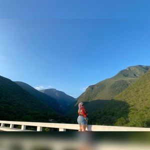 Meet your Posher, Nica